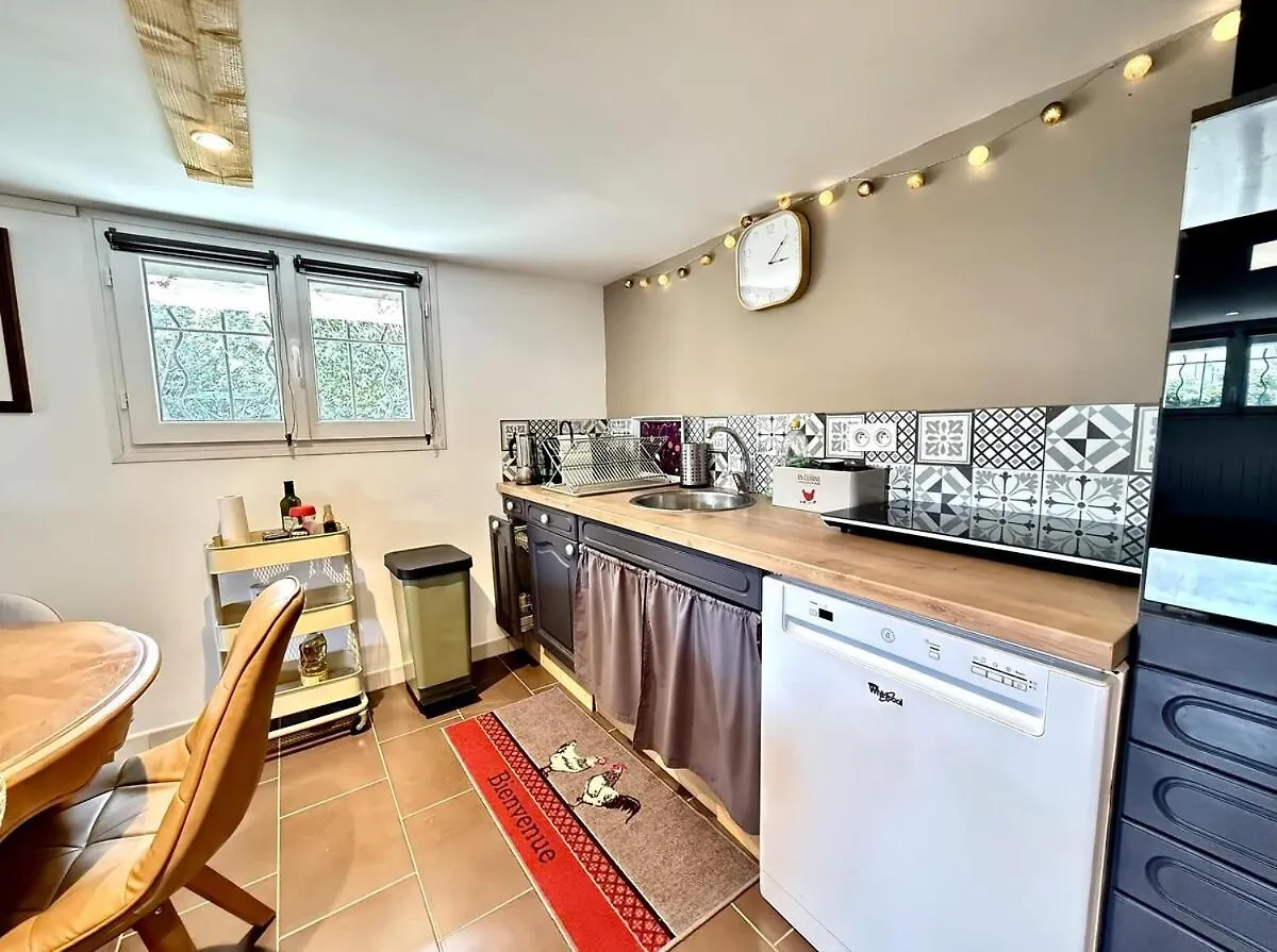 Appartement Jardin & Terrasse Ombragee - T2 Cozy Et Paisible à La Garde